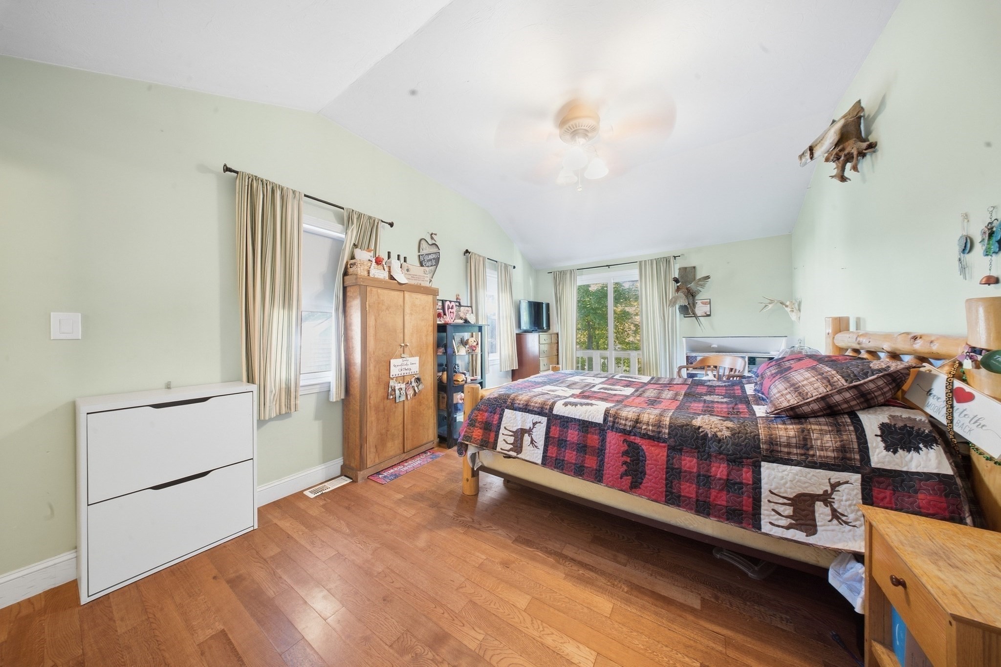 128 Howe St Property Photo 26