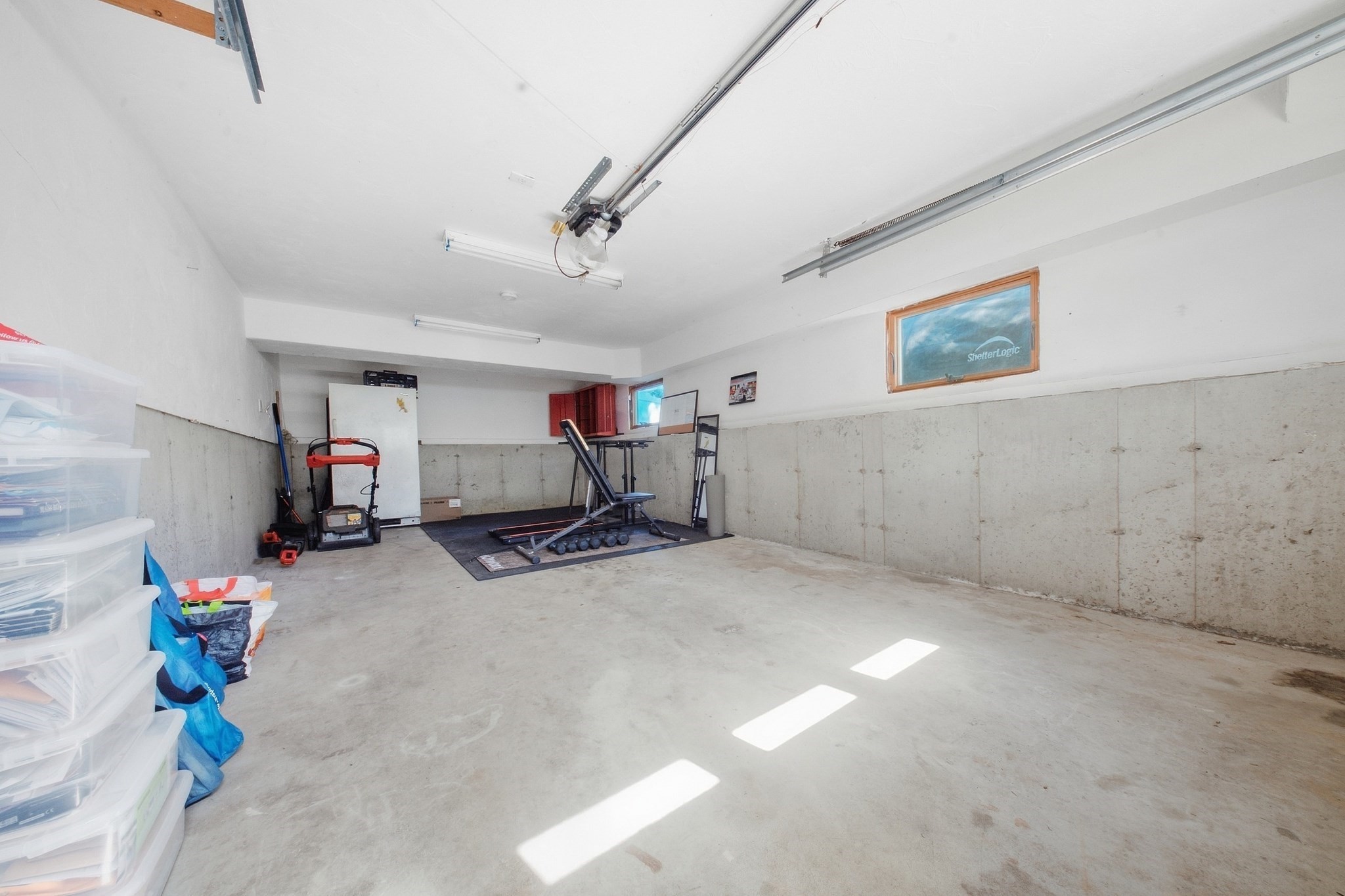 128 Howe St Property Photo 37