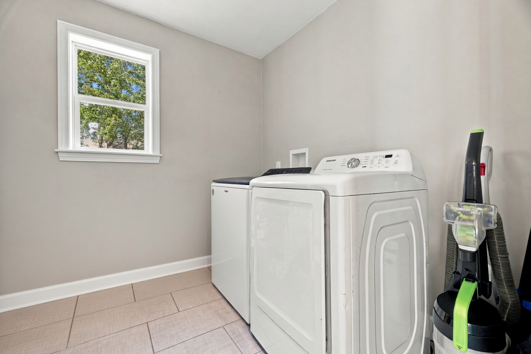 463 Pleasant Street Property Photo 30