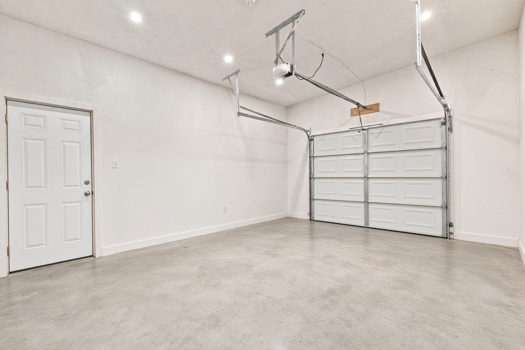 463 Pleasant Street Property Photo 32