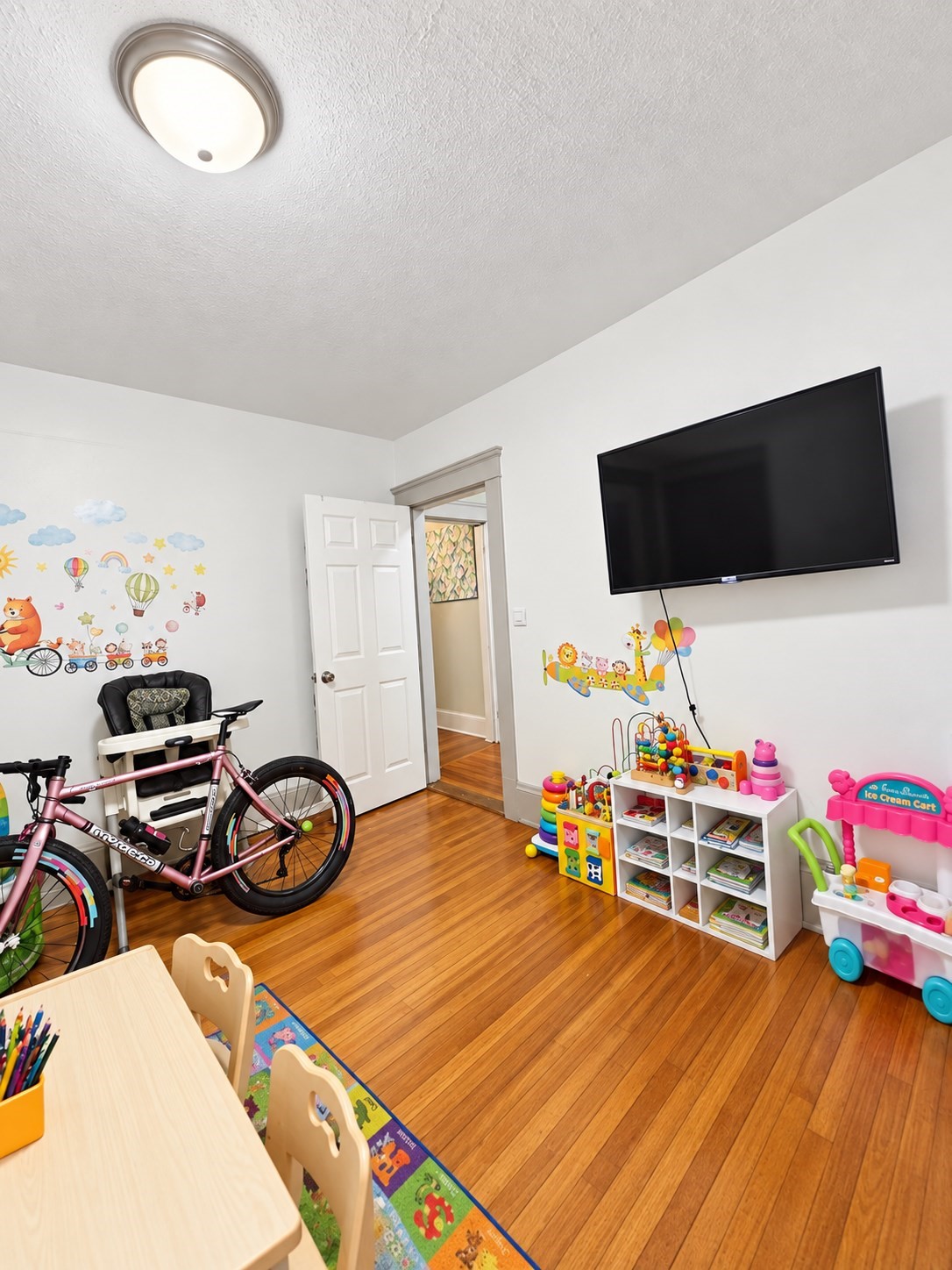6 Delaware St Property Photo 8
