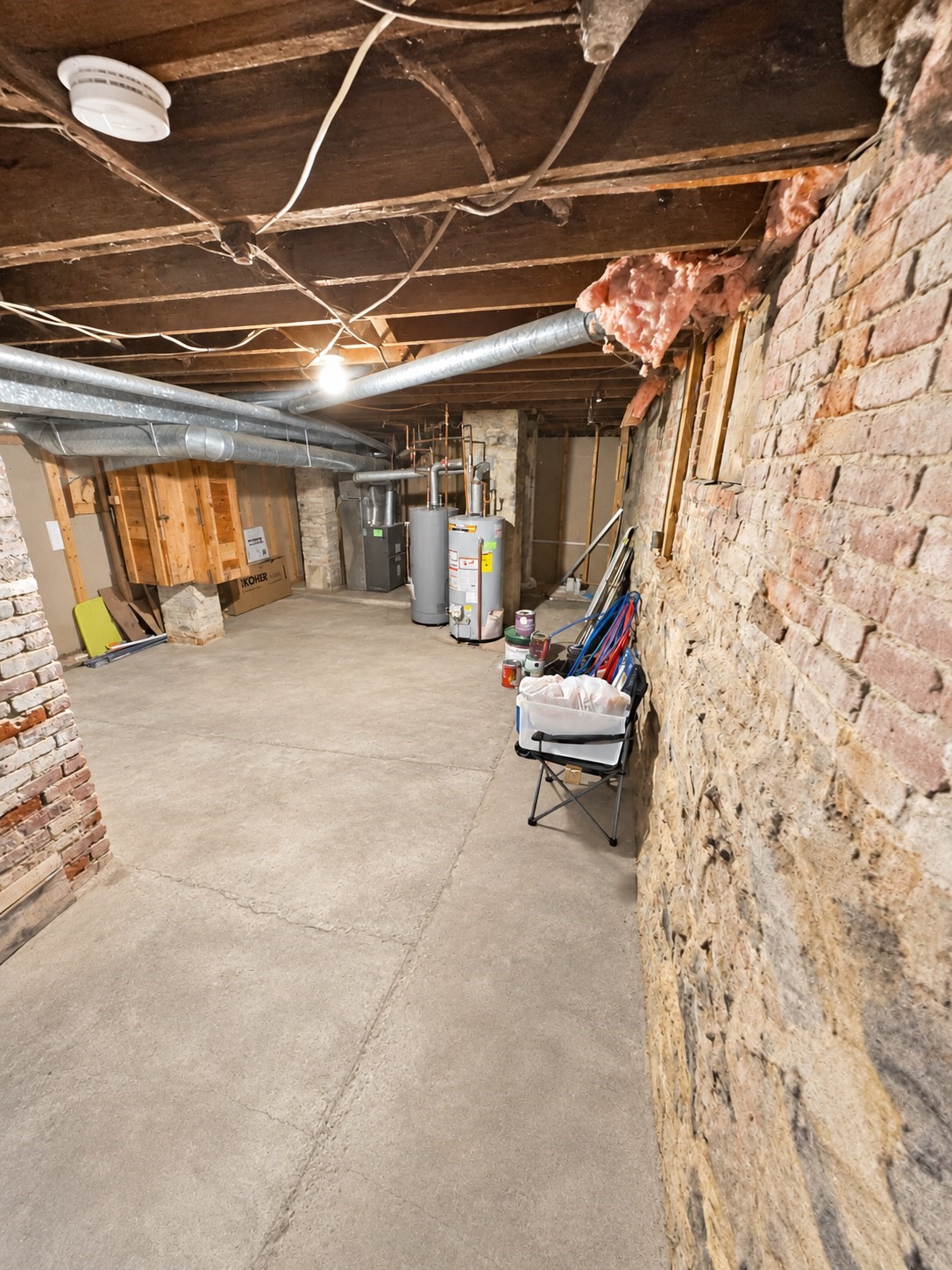 6 Delaware St Property Photo 9