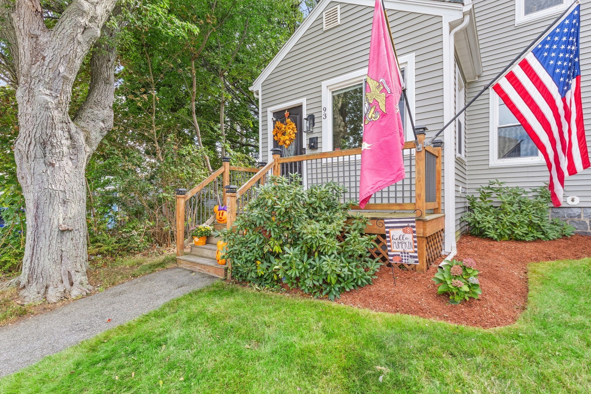 93 Washburn Street Property Photo 6