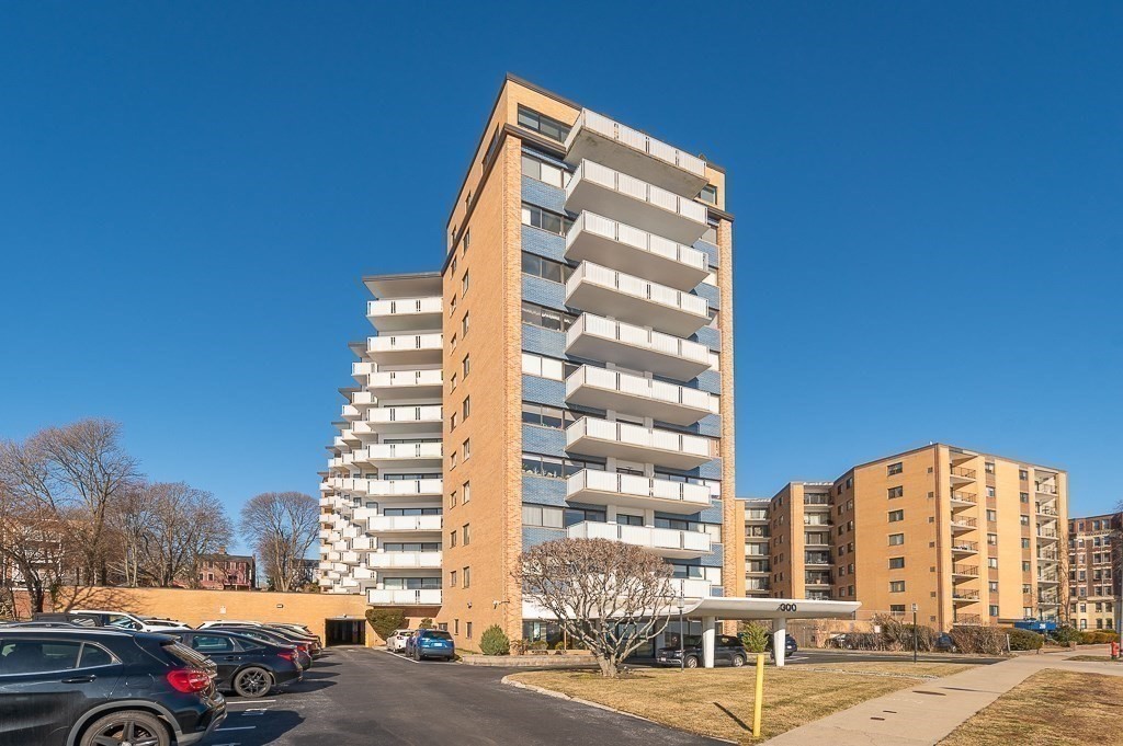300 Lynn Shore Dr # 410 Property Photo 10