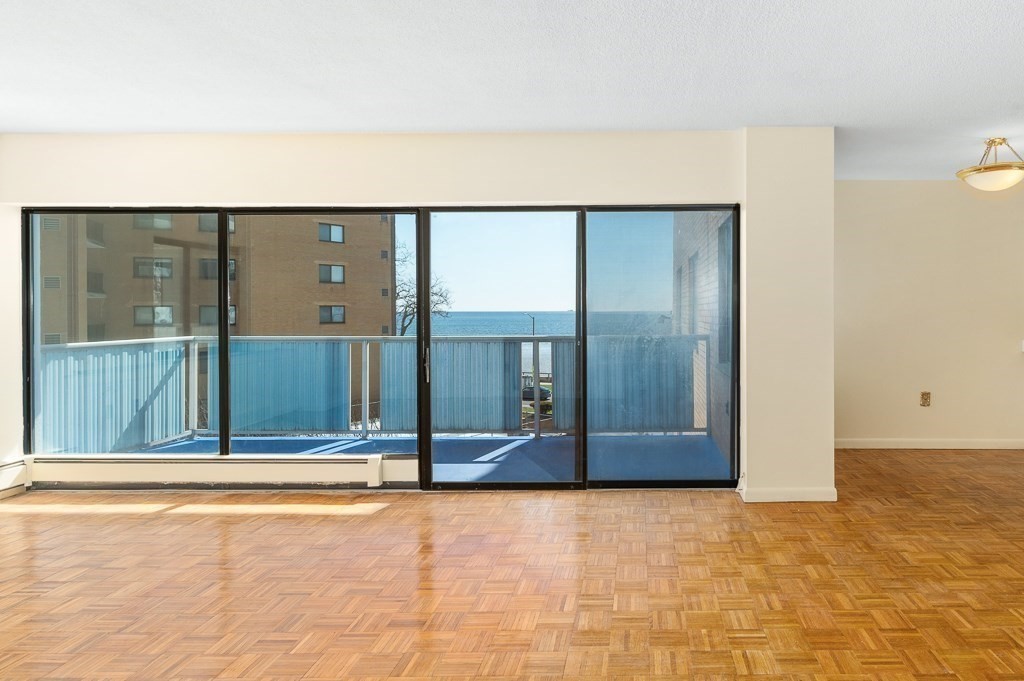 300 Lynn Shore Dr # 410 Property Photo 22