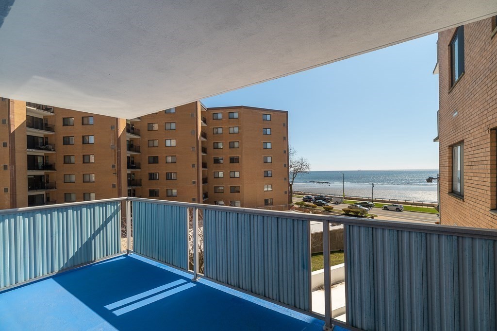 300 Lynn Shore Dr # 410 Property Photo 23