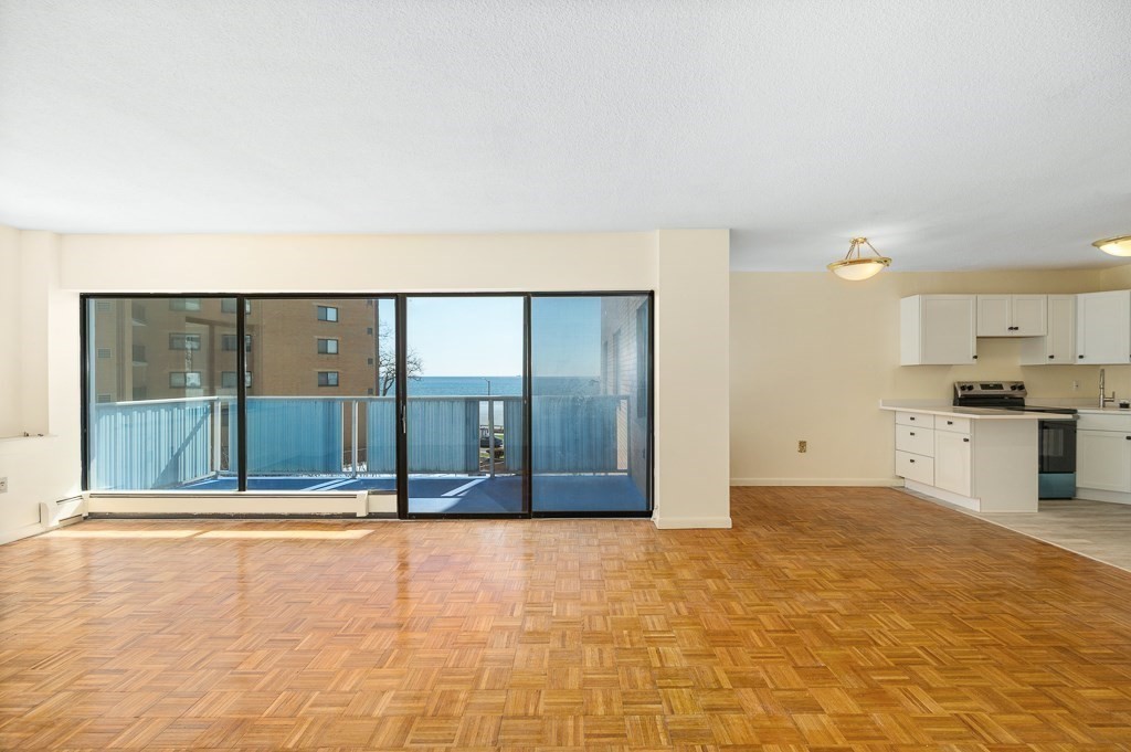 300 Lynn Shore Dr # 410 Property Photo 25