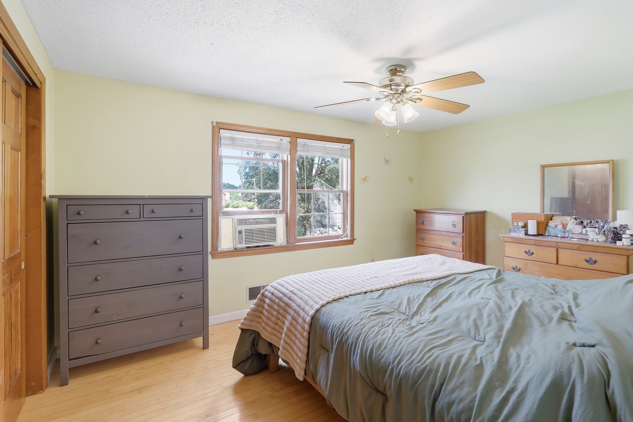 97 Forest # 2 Property Photo 16