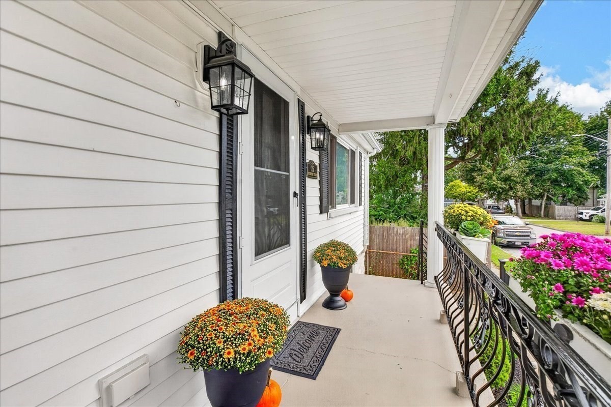 25 Fairmount St Property Photo 4
