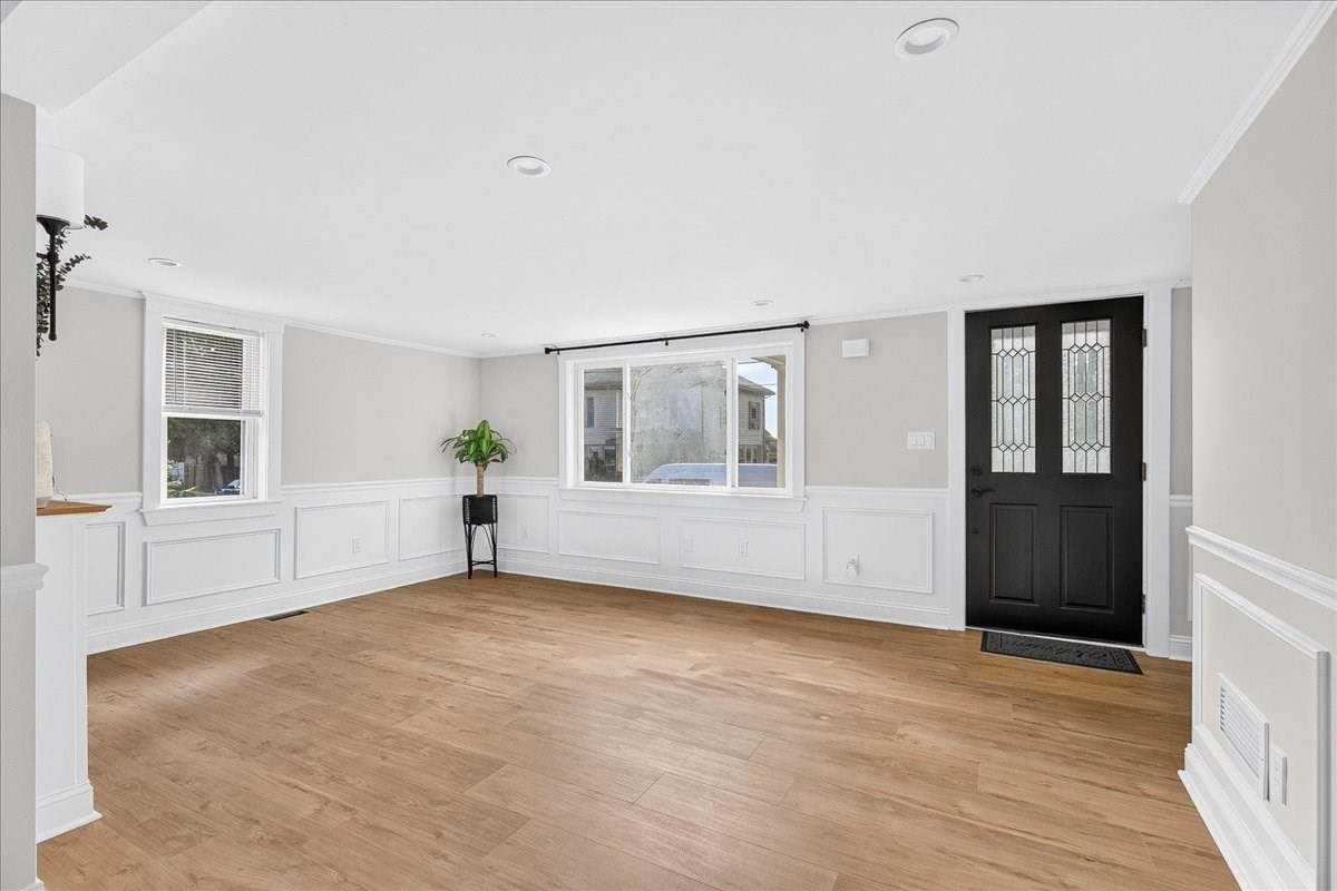 25 Fairmount St Property Photo 5
