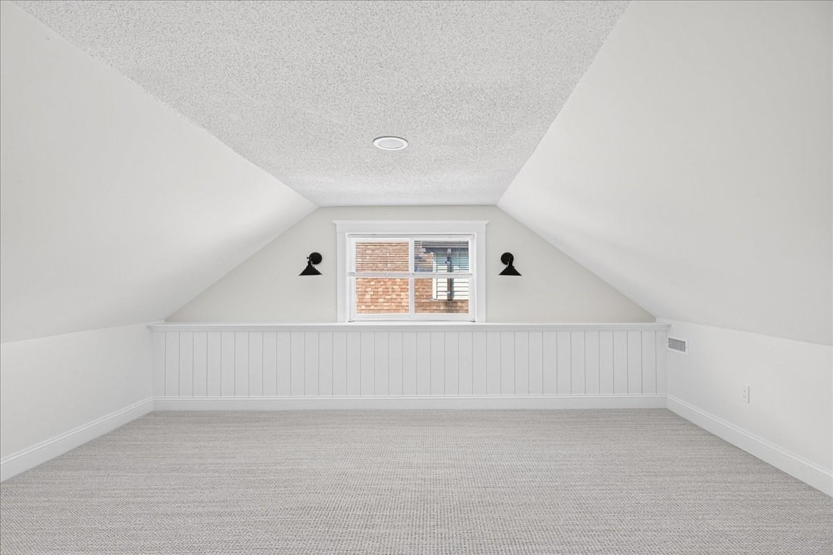 25 Fairmount St Property Photo 28