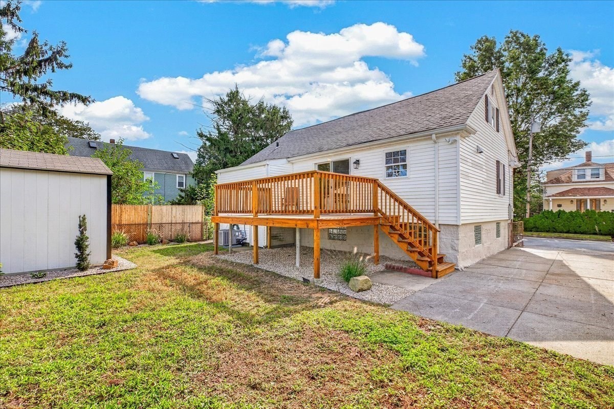 25 Fairmount St Property Photo 30