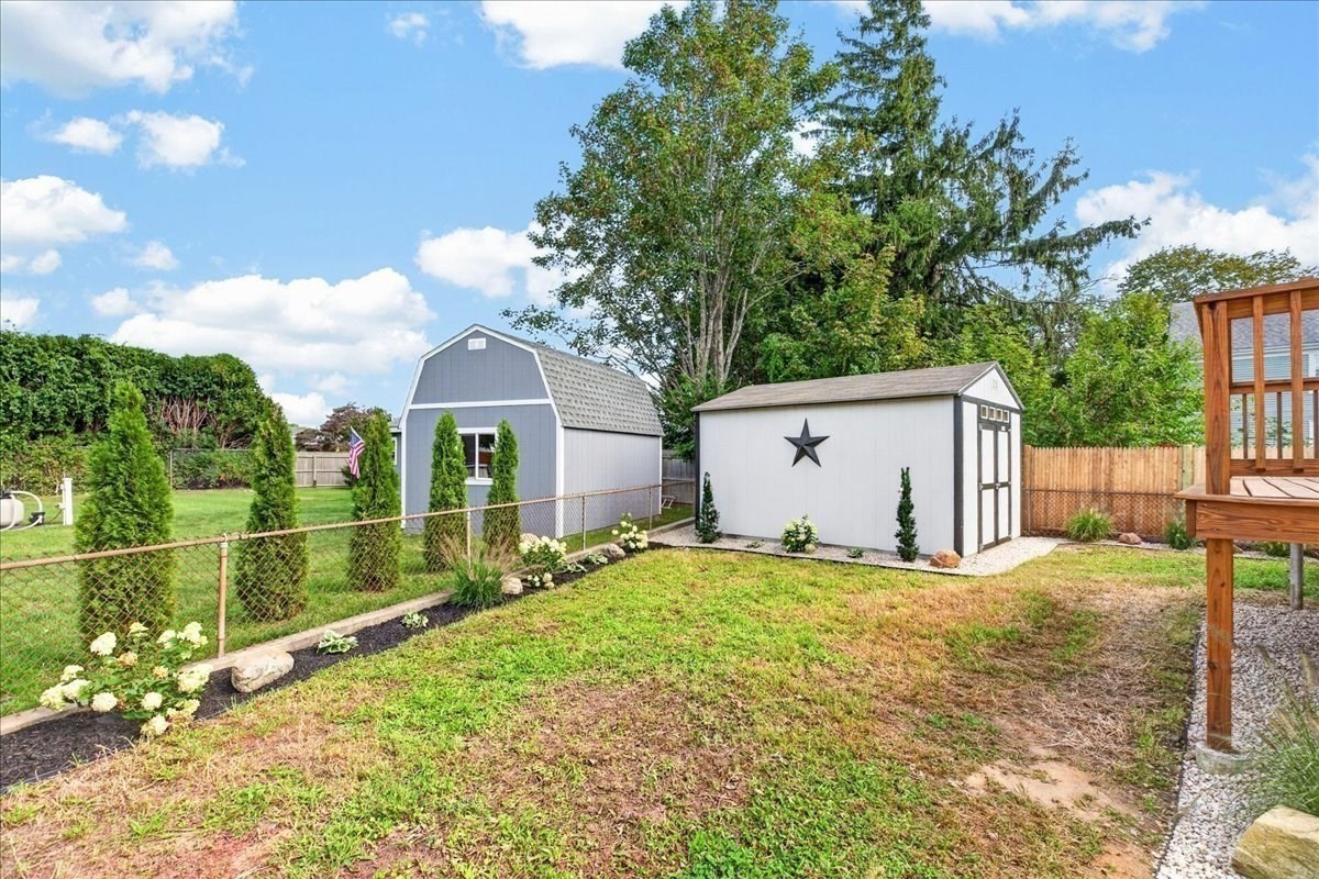 25 Fairmount St Property Photo 35