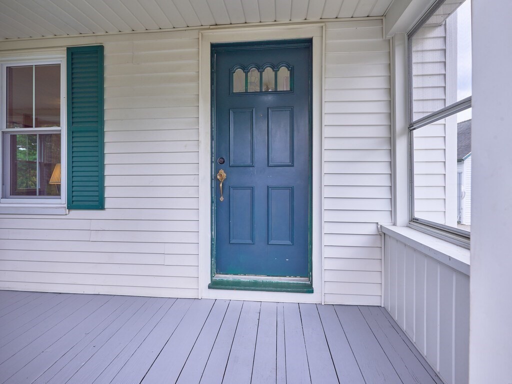 1903 Main St Property Photo 6