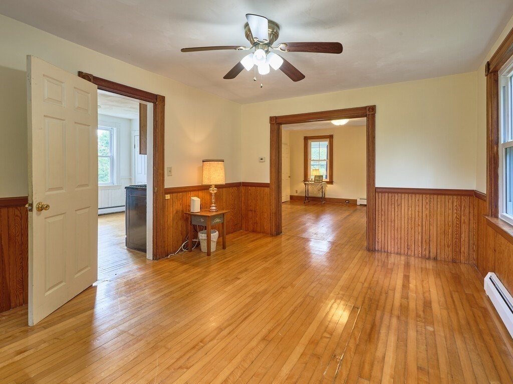 1903 Main St Property Photo 7