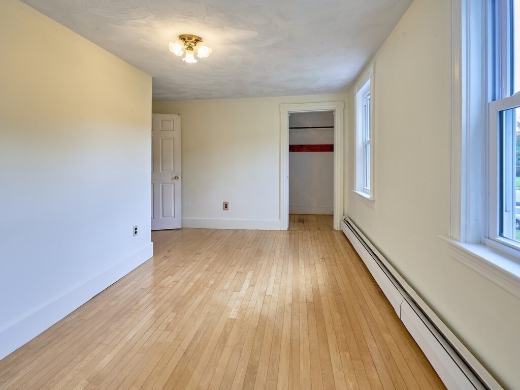 1903 Main St Property Photo 19