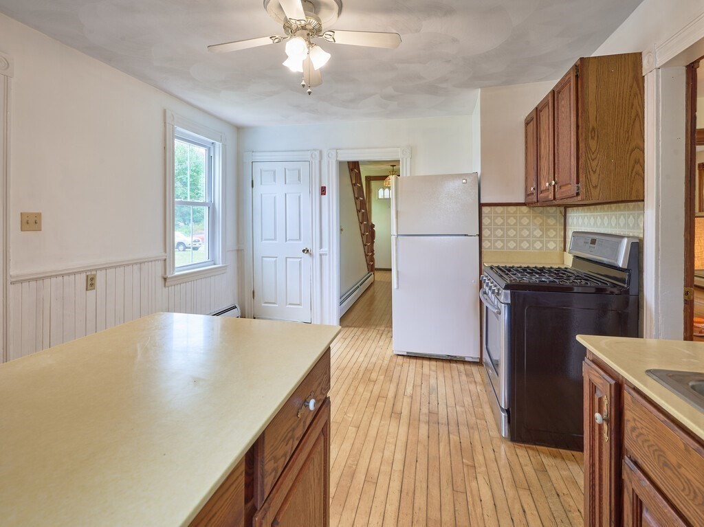 1903 Main St Property Photo 19