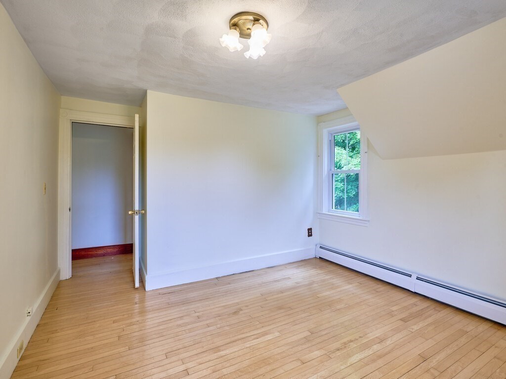 1903 Main St Property Photo 20