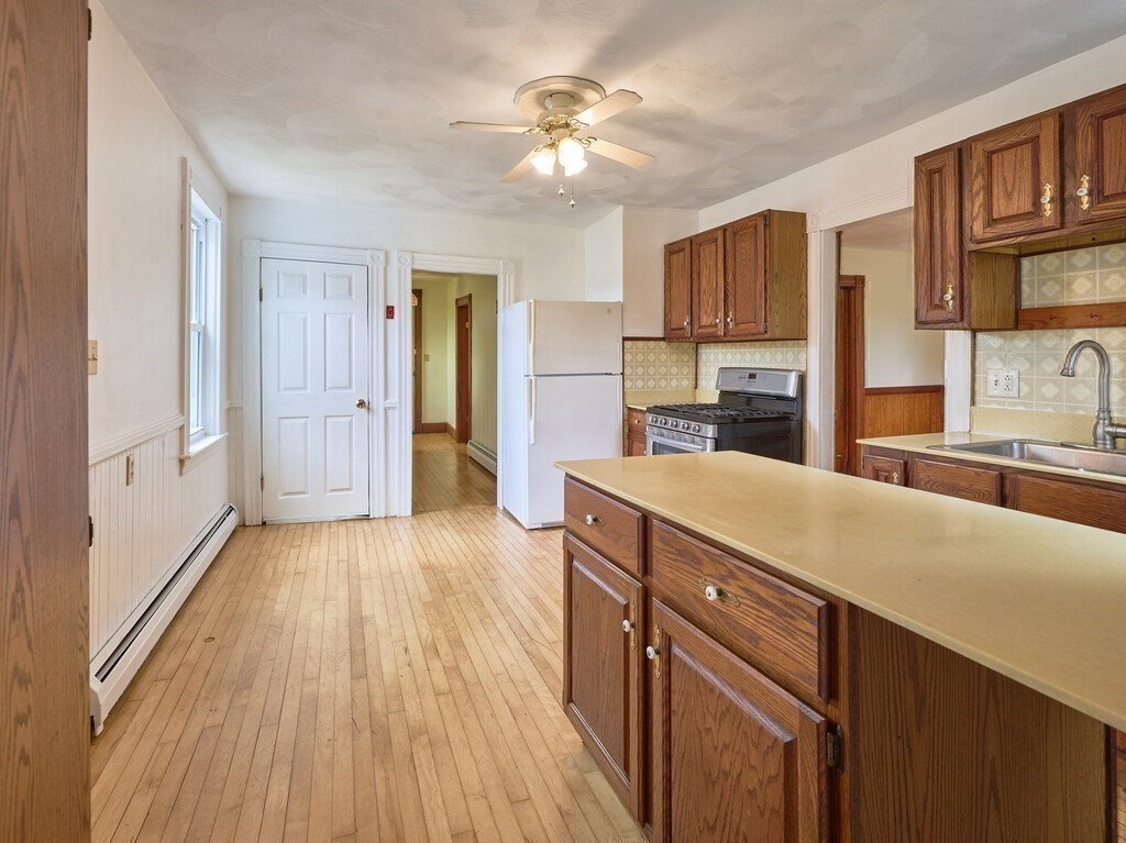 1903 Main St Property Photo 21