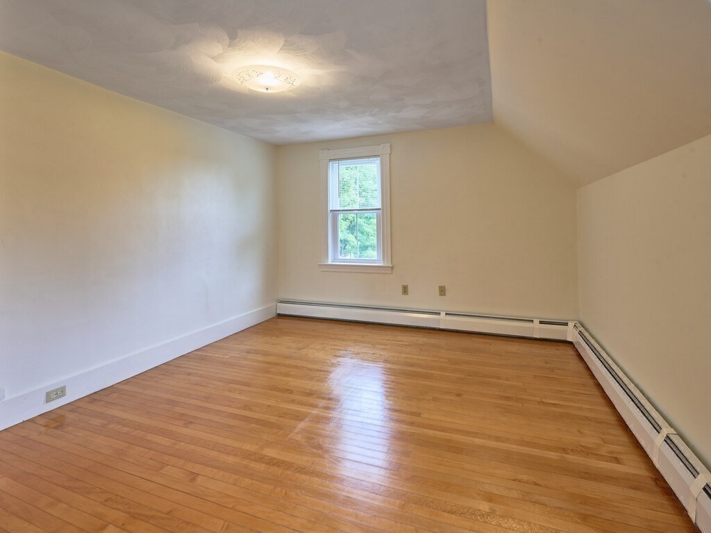 1903 Main St Property Photo 25