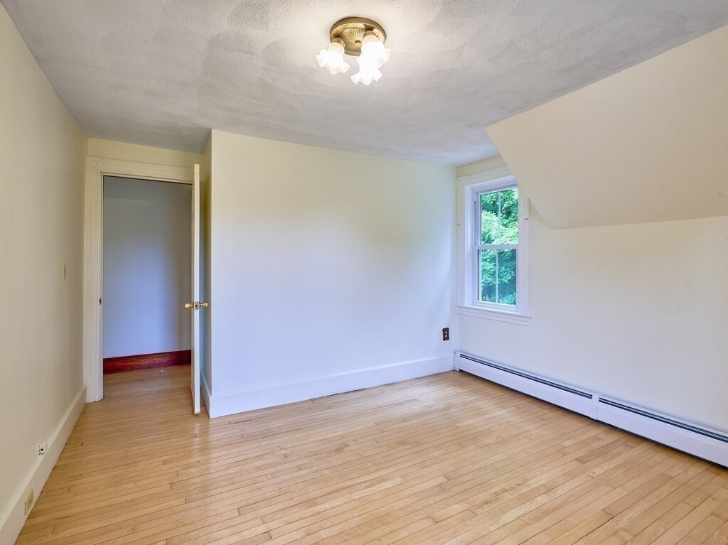 1903 Main St Property Photo 29