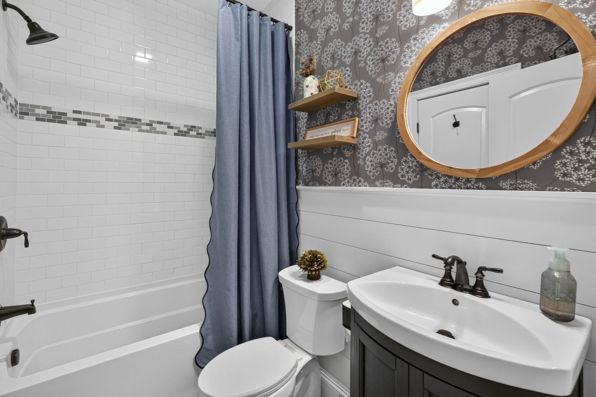 155 Blackstone St Property Photo 16