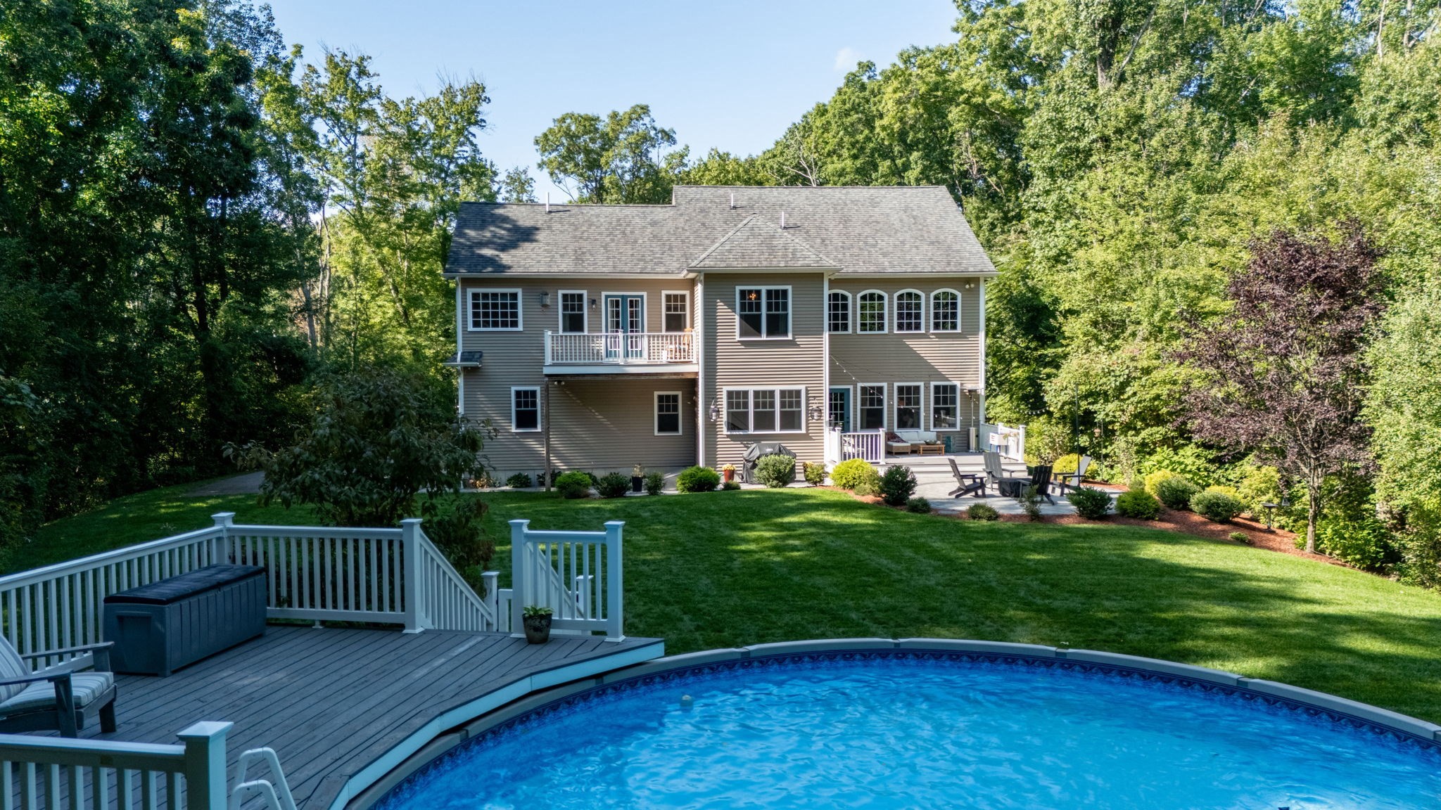 155 Blackstone St Property Photo 40