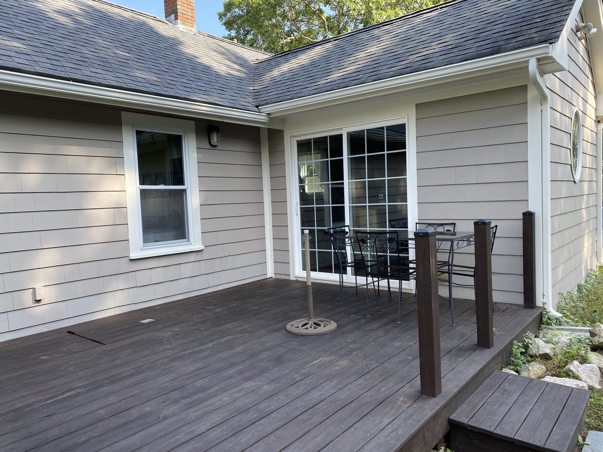 11 Island View Ave Property Photo 8
