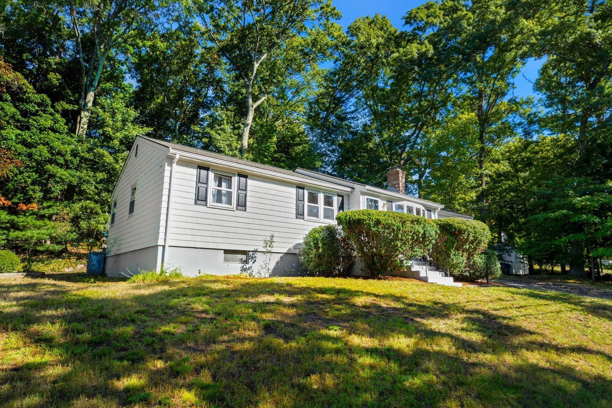 56 Skilton Ln Property Photo 37
