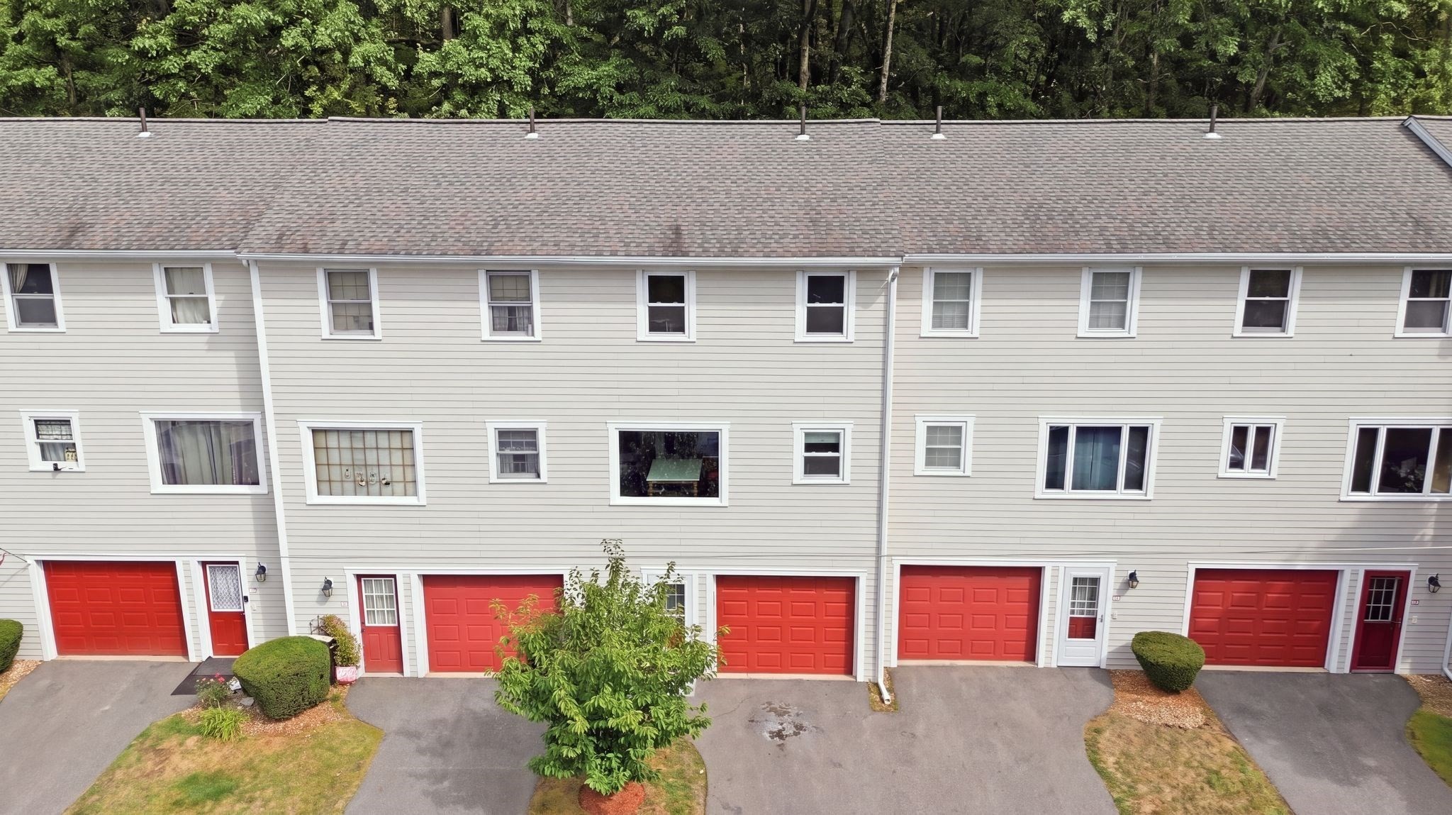 106 Park Ave W # D5 Property Photo 2