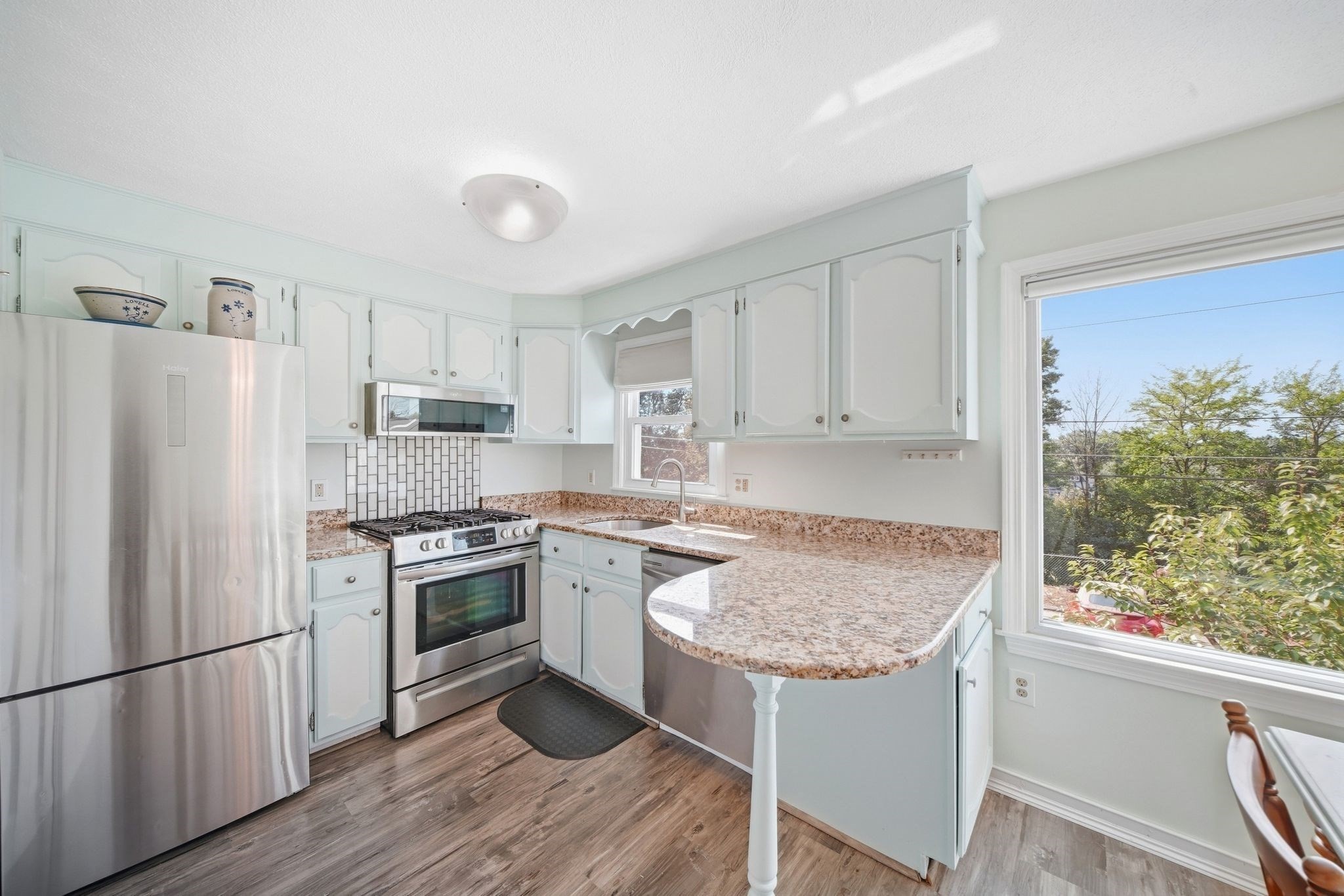 106 Park Ave W # D5 Property Photo 11