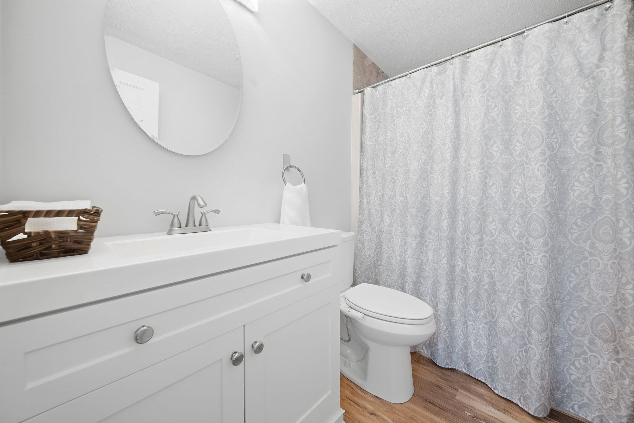 106 Park Ave W # D5 Property Photo 17