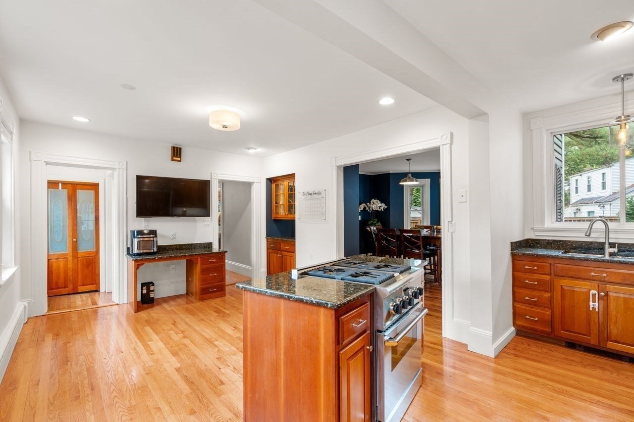 28 River Road Property Photo 8