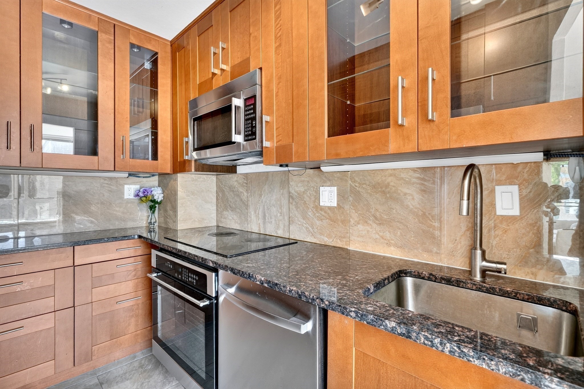 60 Babcock St # 32 Property Photo 8