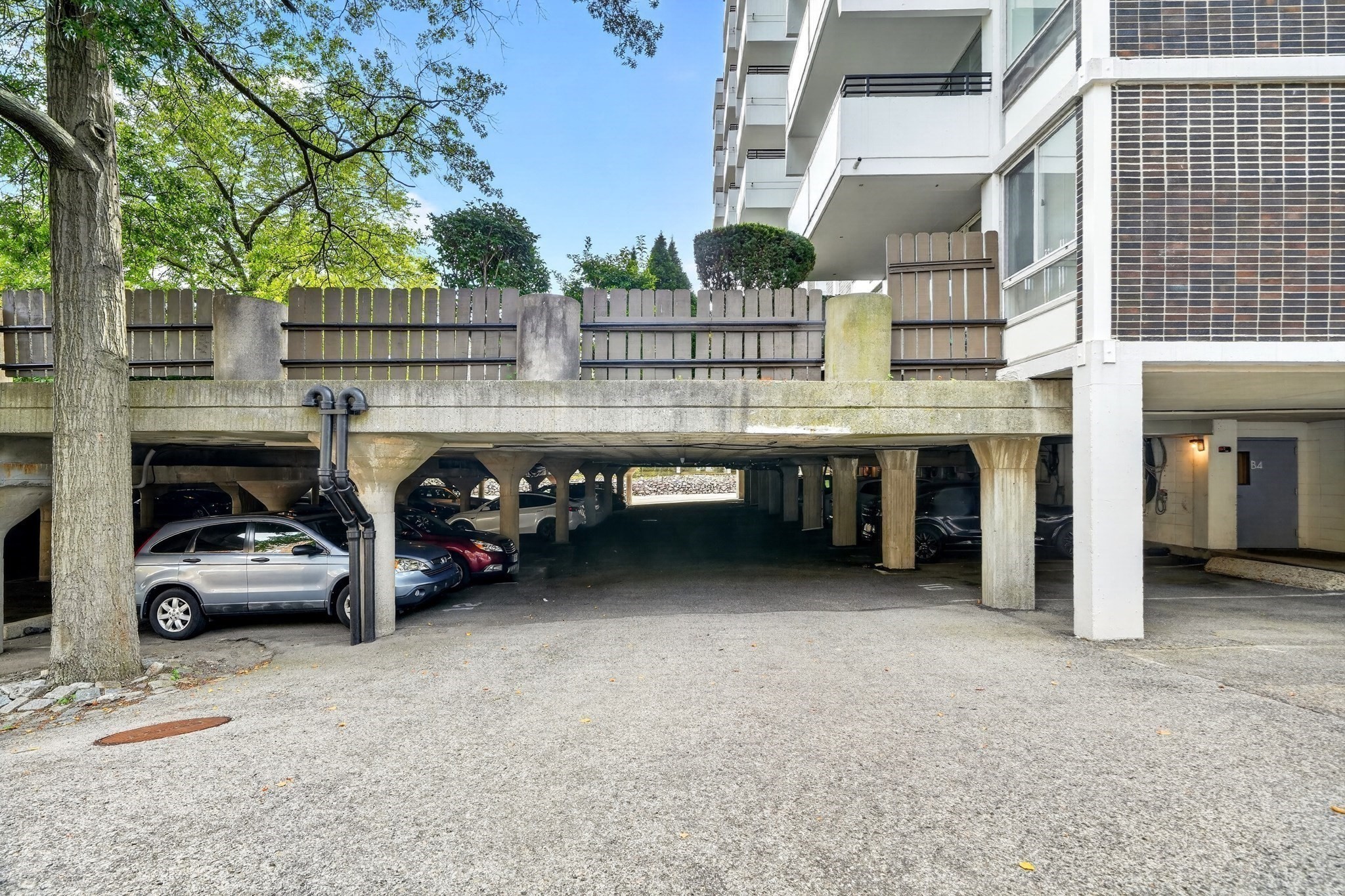 60 Babcock St # 32 Property Photo 28