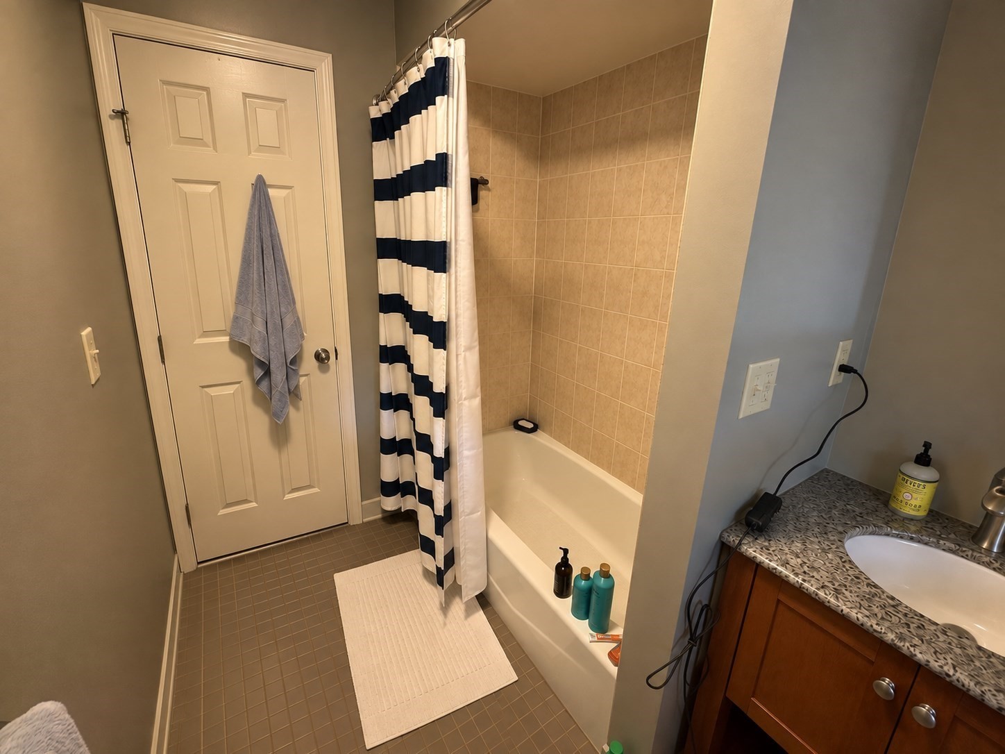 50 Ash Ave # A Property Photo 15