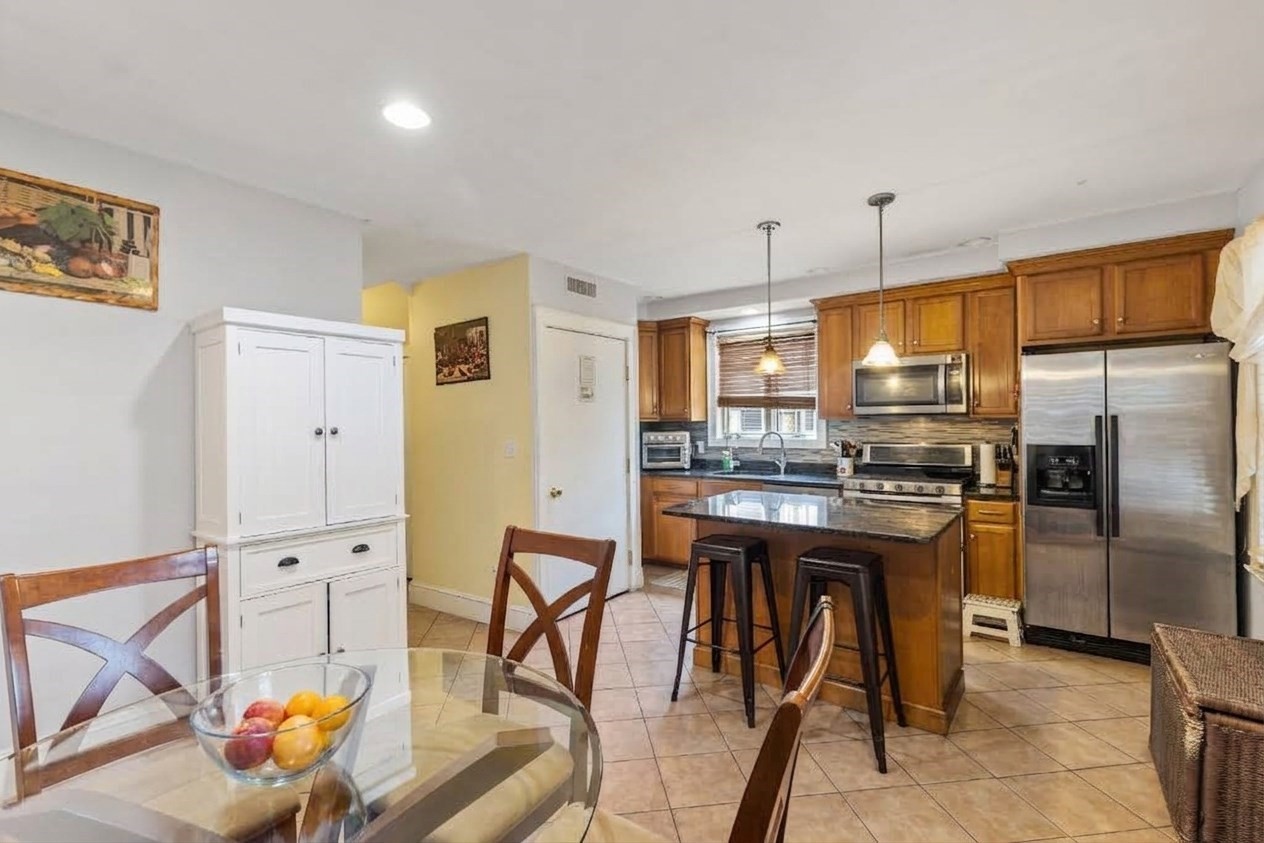 7 Kane St Property Photo 3