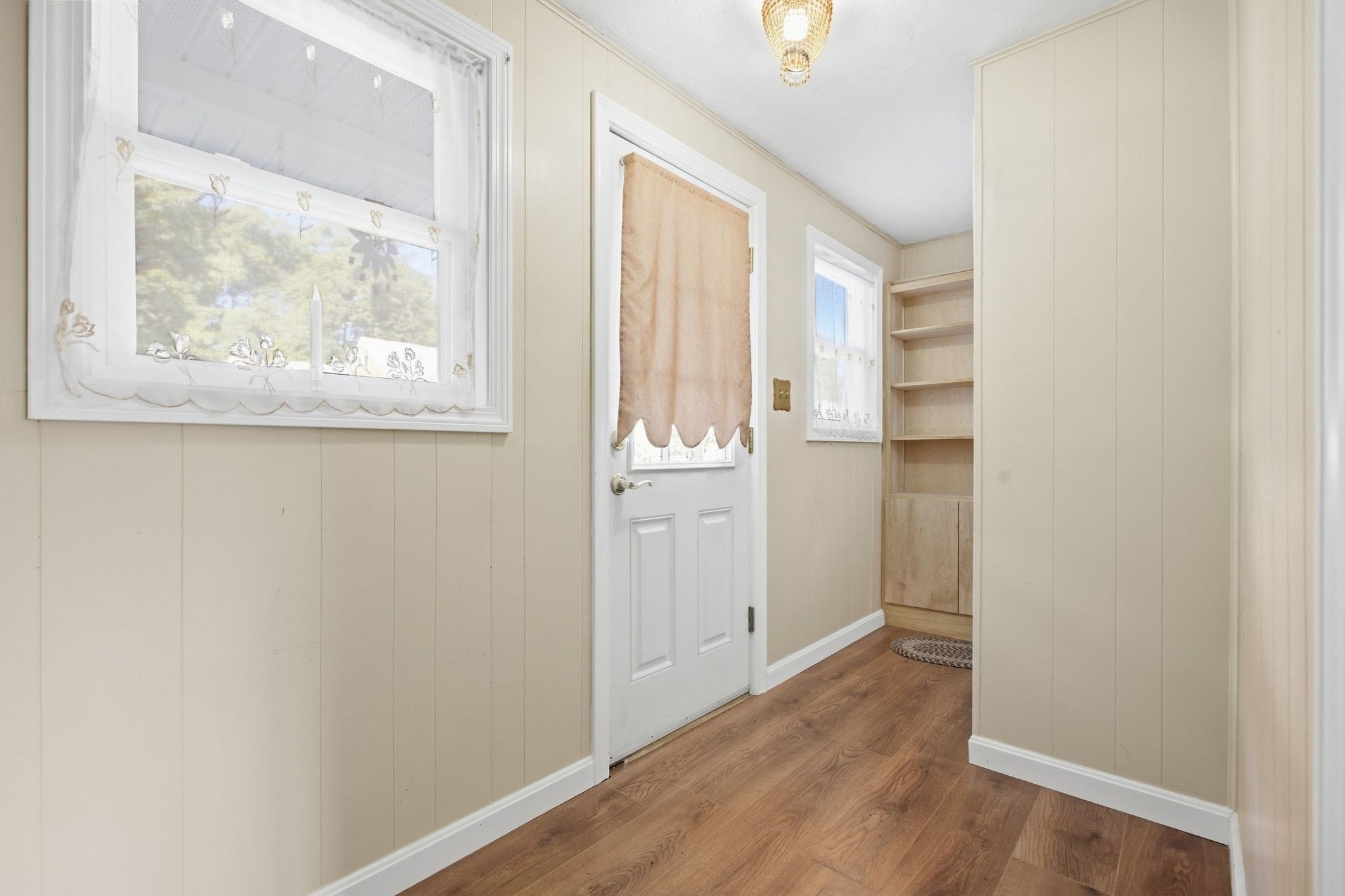 1259 Shawsheen St Property Photo 3