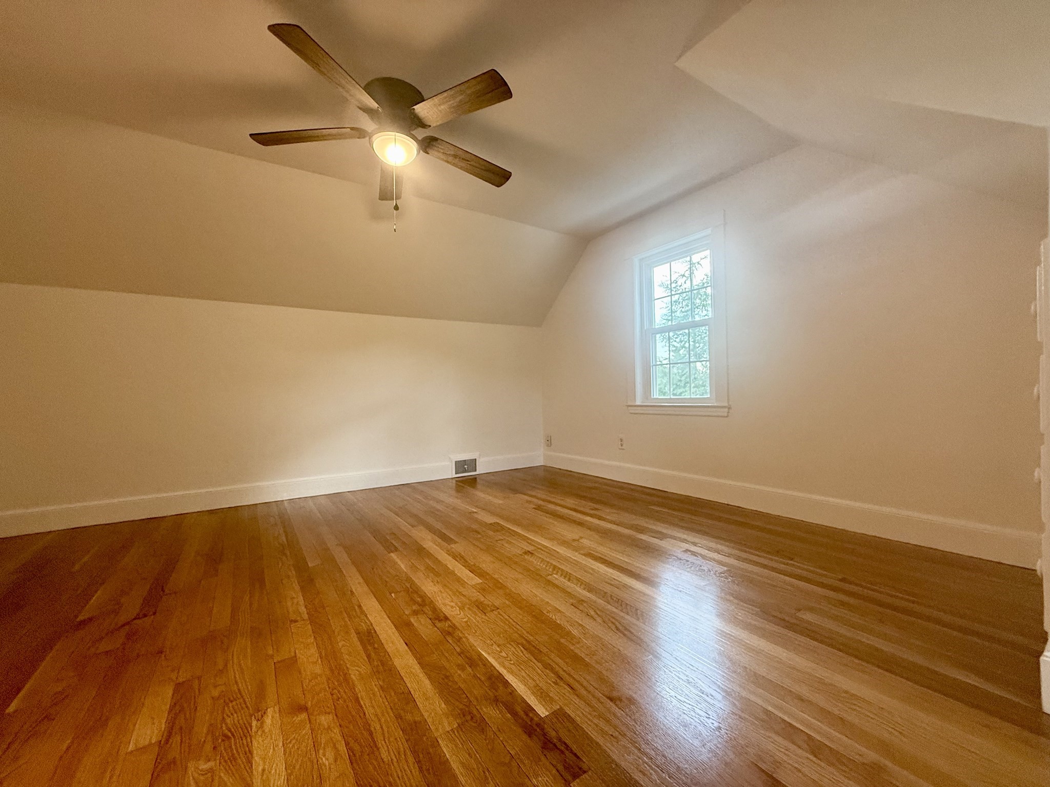66 Belmont St Property Photo 23