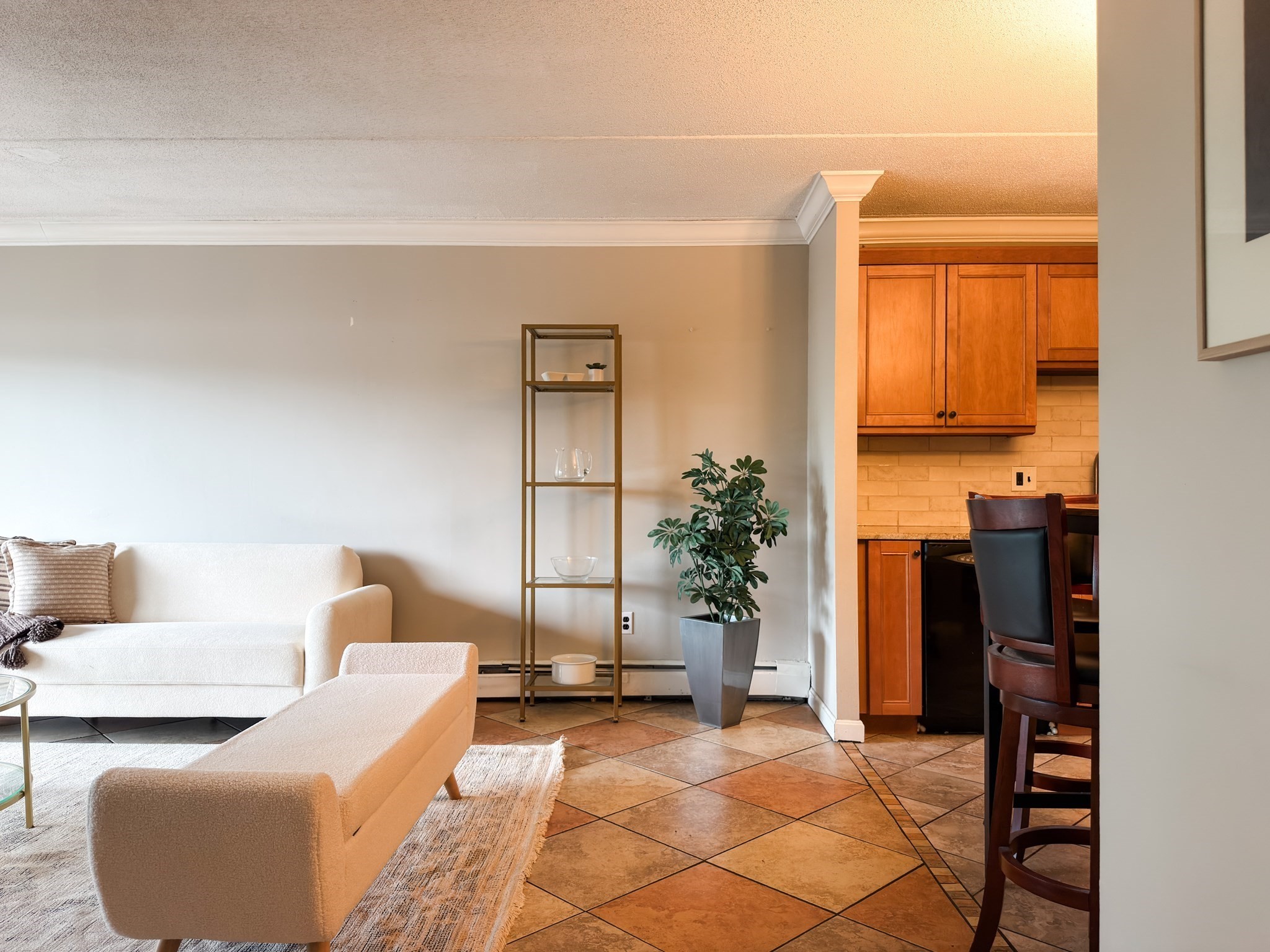 80 N Warren St # 37 Property Photo 6