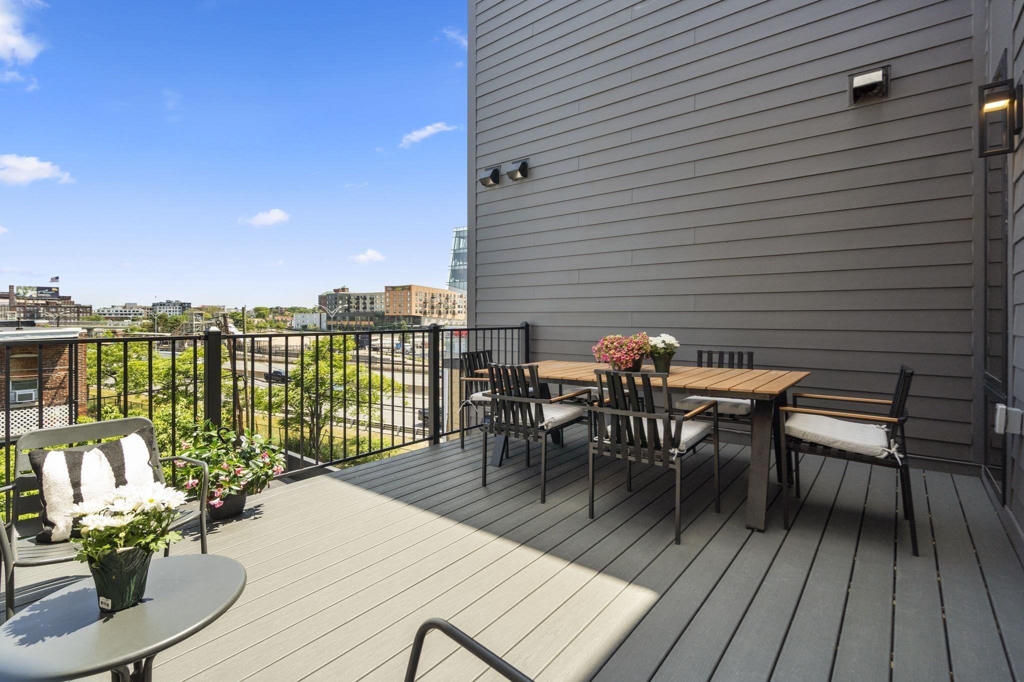 100 Lincoln Street # 405 Property Photo 17
