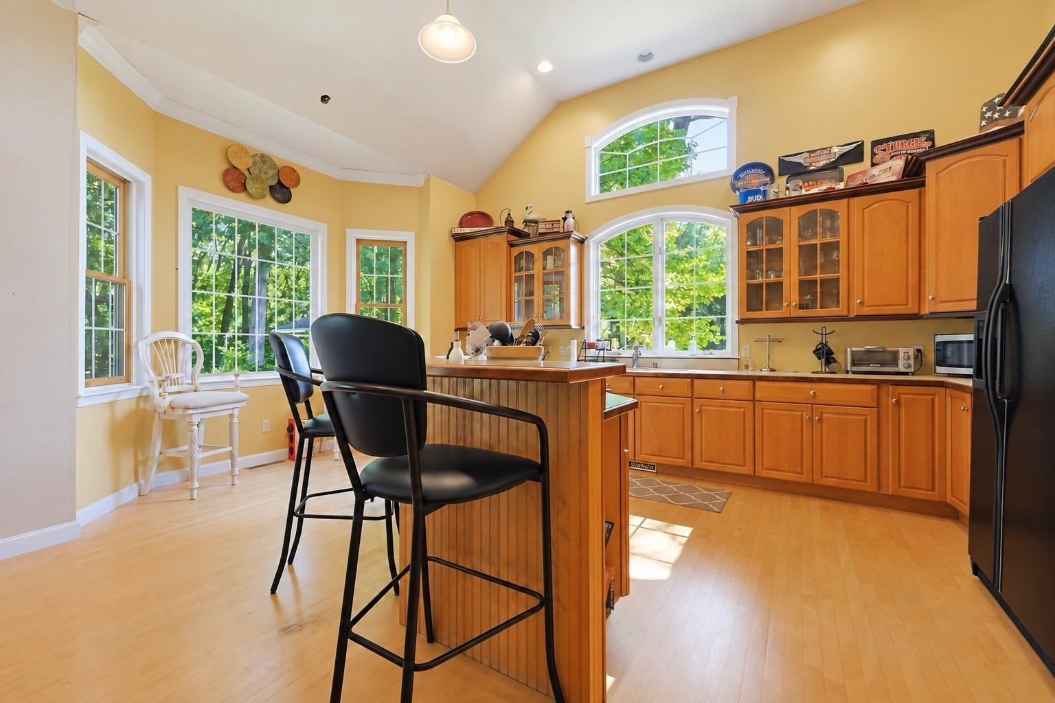 39 Cordaville Rd Property Photo 4
