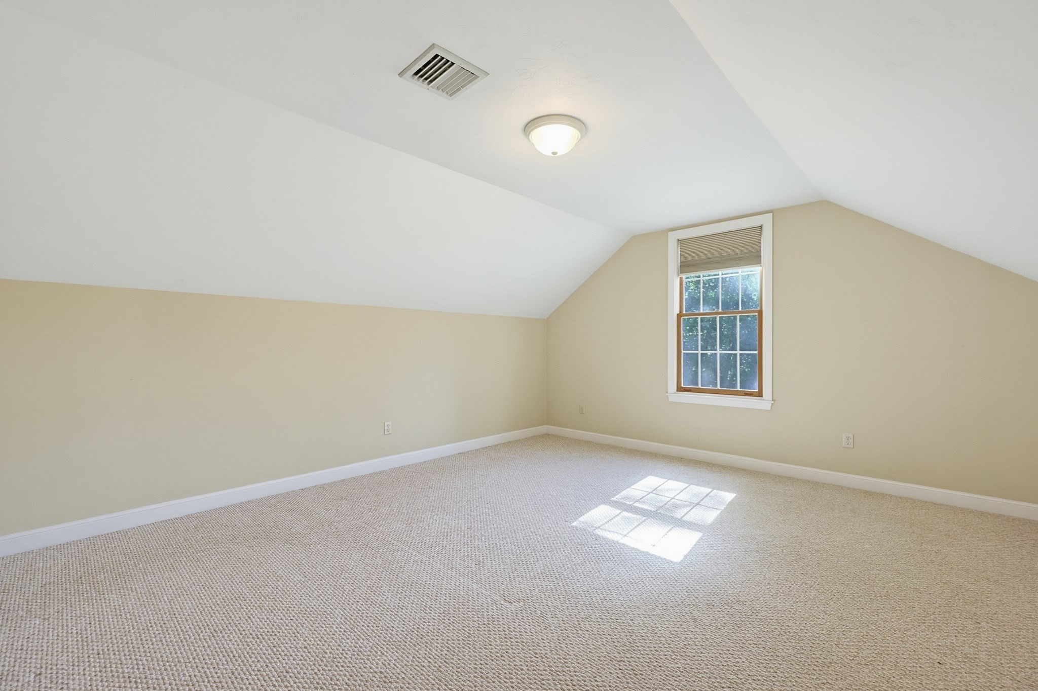 39 Cordaville Rd Property Photo 27