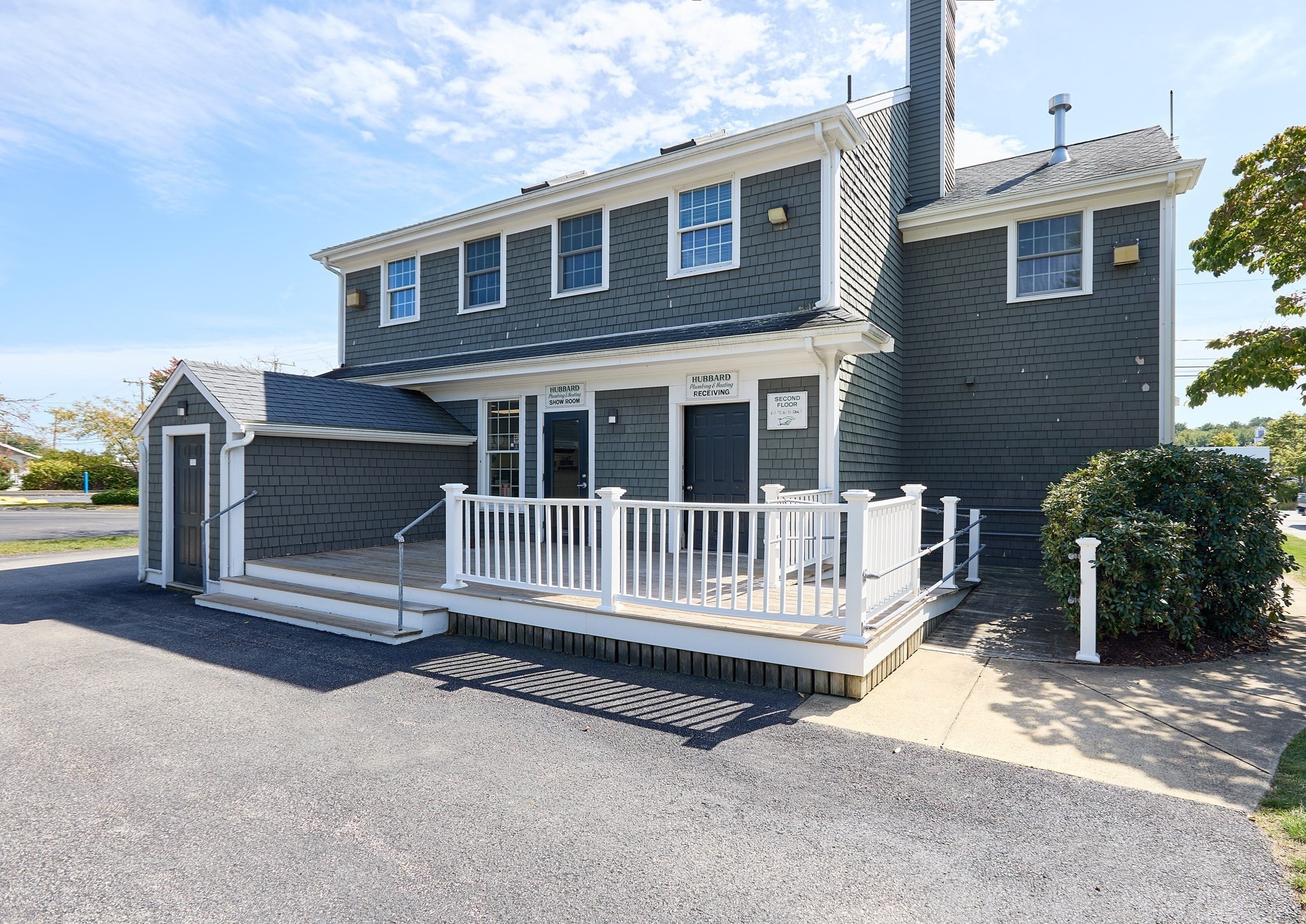 1944 Ocean St Property Photo 3