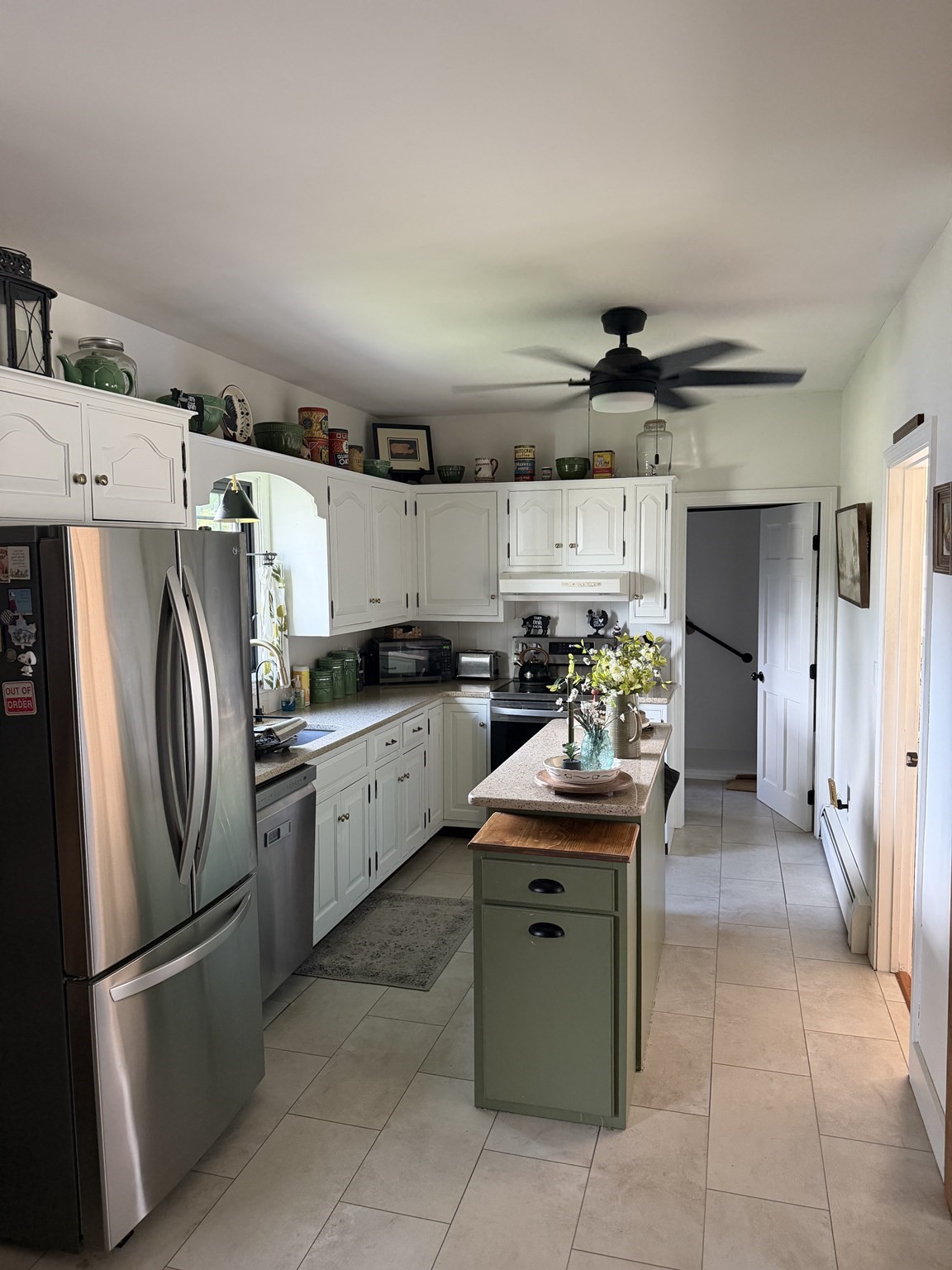 233 Gifford Ave Property Photo 12