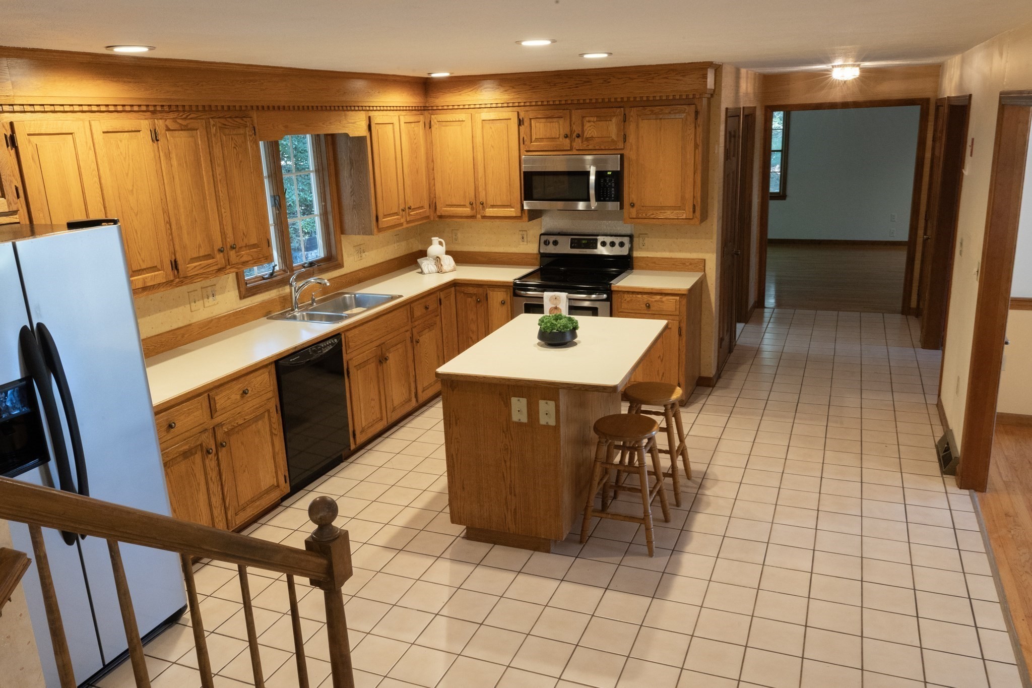 4 Mead Circle Property Photo 13