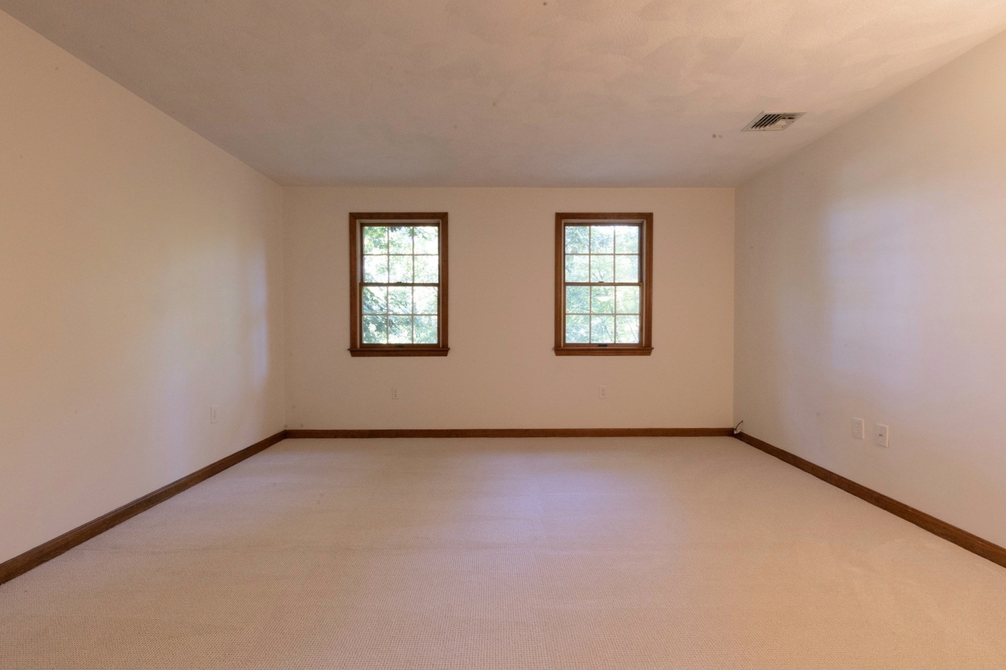 4 Mead Circle Property Photo 19