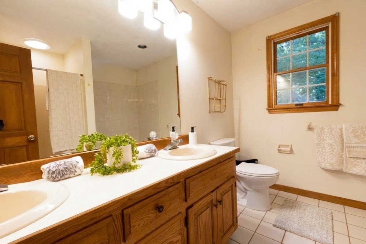 4 Mead Circle Property Photo 21