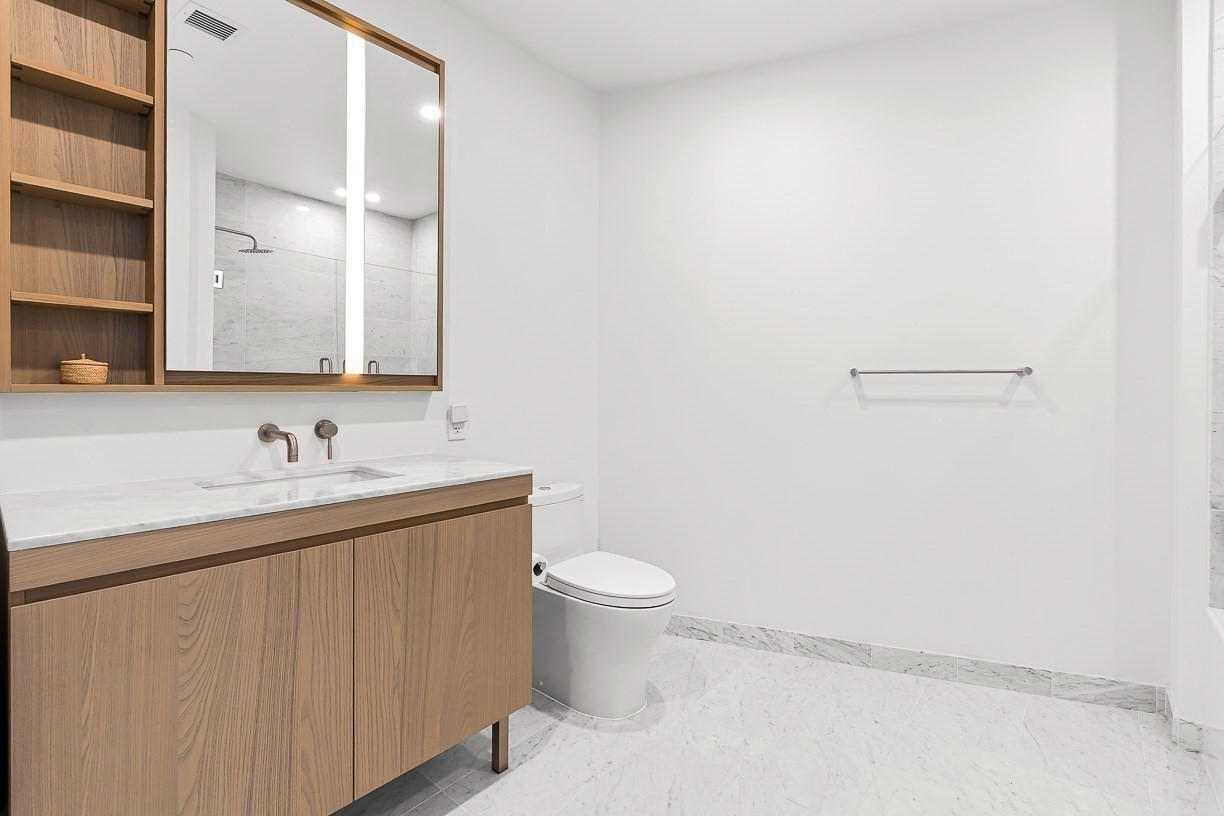 430 Stuart St # 23j Property Photo 18