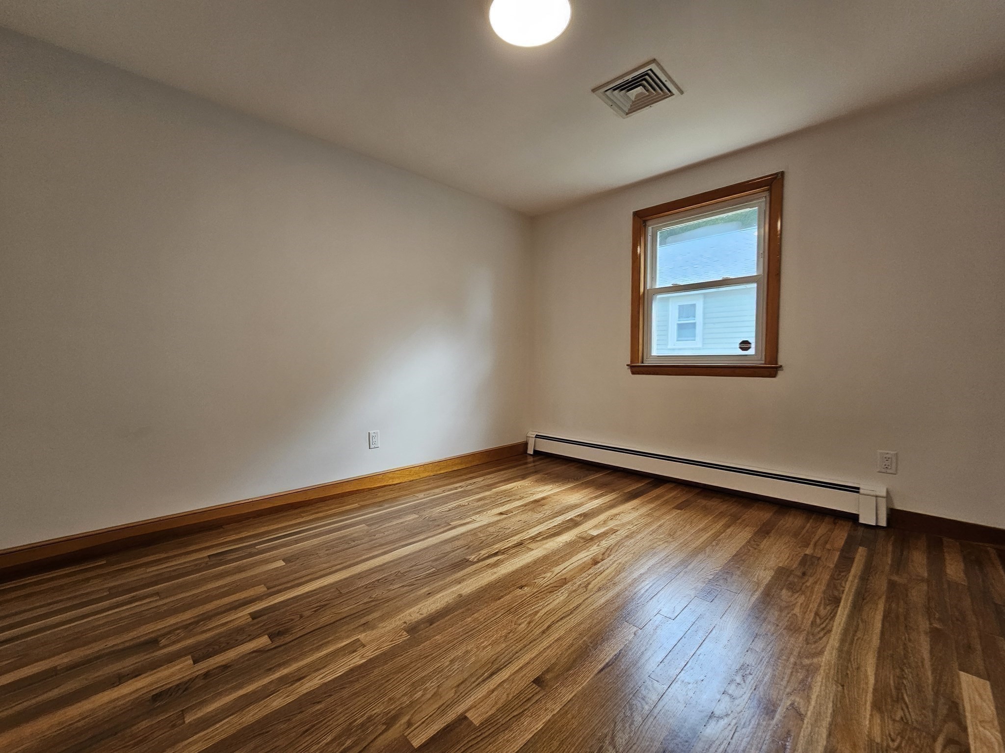 11 Tuttle Lane Property Photo 18